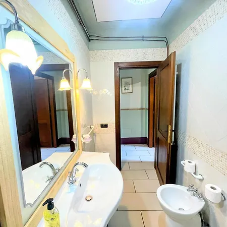 Villa 2 In Stunning Grounds Panoramic Views Around Sleeps 4 *