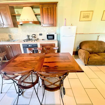 2 In Stunning Grounds Panoramic Views Around Sleeps 4 Villa Spoleto