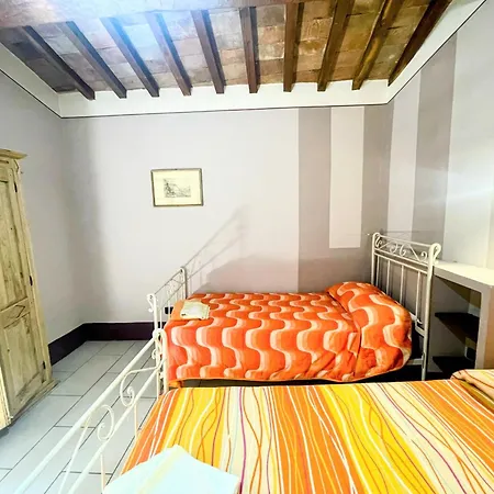 2 In Stunning Grounds Panoramic Views Around Sleeps 4 スポレート