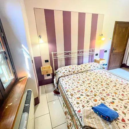 ヴィラ 2 In Stunning Grounds Panoramic Views Around Sleeps 4 スポレート
