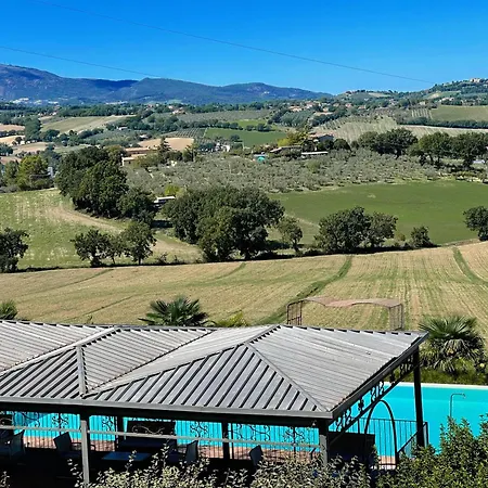 2 In Stunning Grounds Panoramic Views Around Sleeps 4