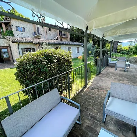 2 In Stunning Grounds Panoramic Views Around Sleeps 4