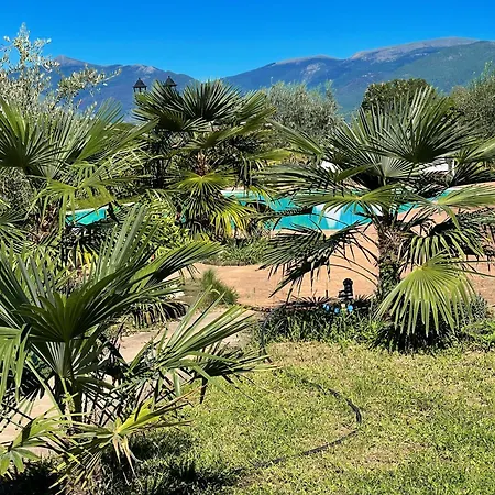 2 In Stunning Grounds Panoramic Views Around Sleeps 4 ヴィラ