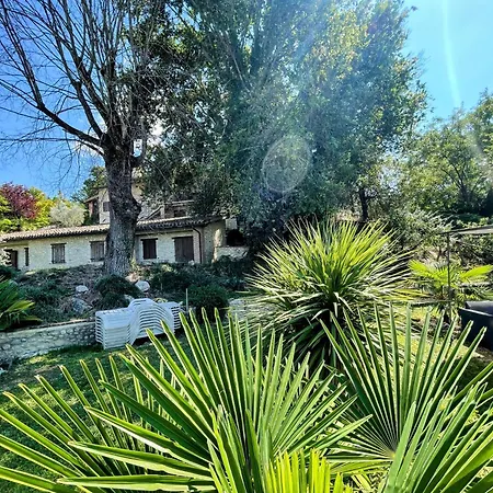 2 In Stunning Grounds Panoramic Views Around Sleeps 4 ヴィラ *