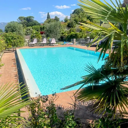 ヴィラ 2 In Stunning Grounds Panoramic Views Around Sleeps 4 スポレート