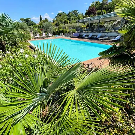 2 In Stunning Grounds Panoramic Views Around Sleeps 4 ヴィラ *