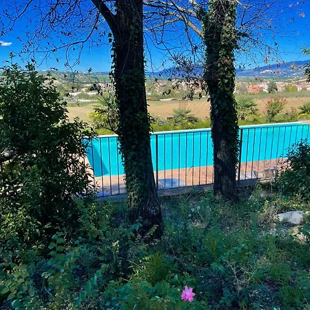 2 In Stunning Grounds Panoramic Views Around Sleeps 4 *