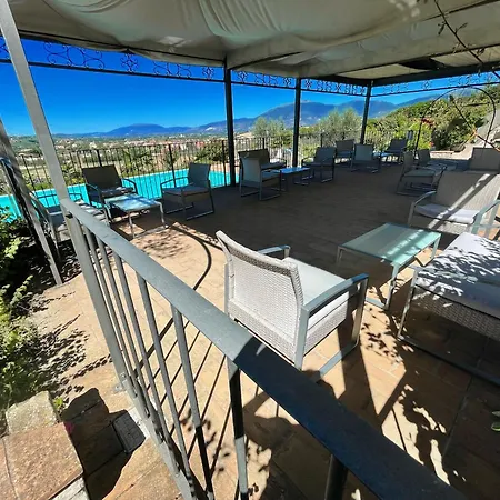 Villa 2 In Stunning Grounds Panoramic Views Around Sleeps 4 Spoleto